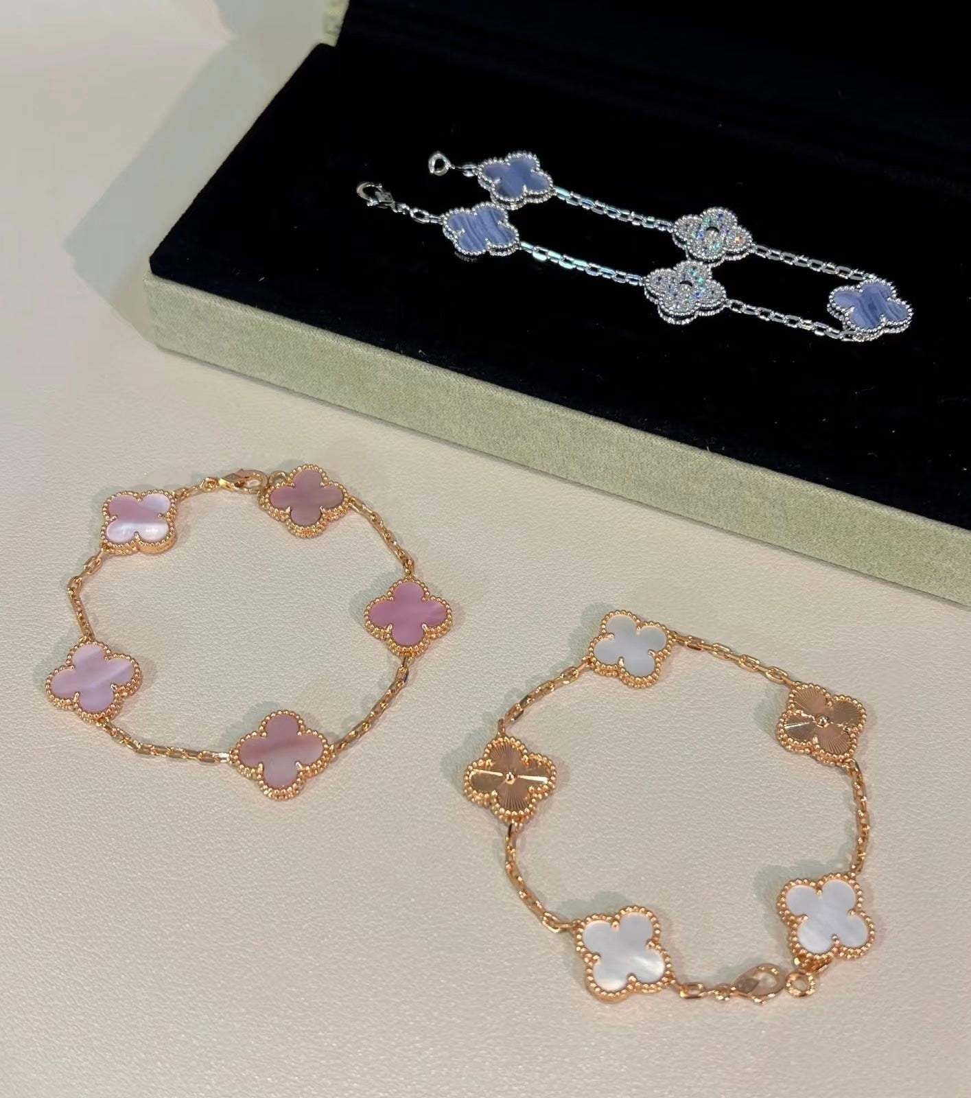 Flower Bracelet With Diamond