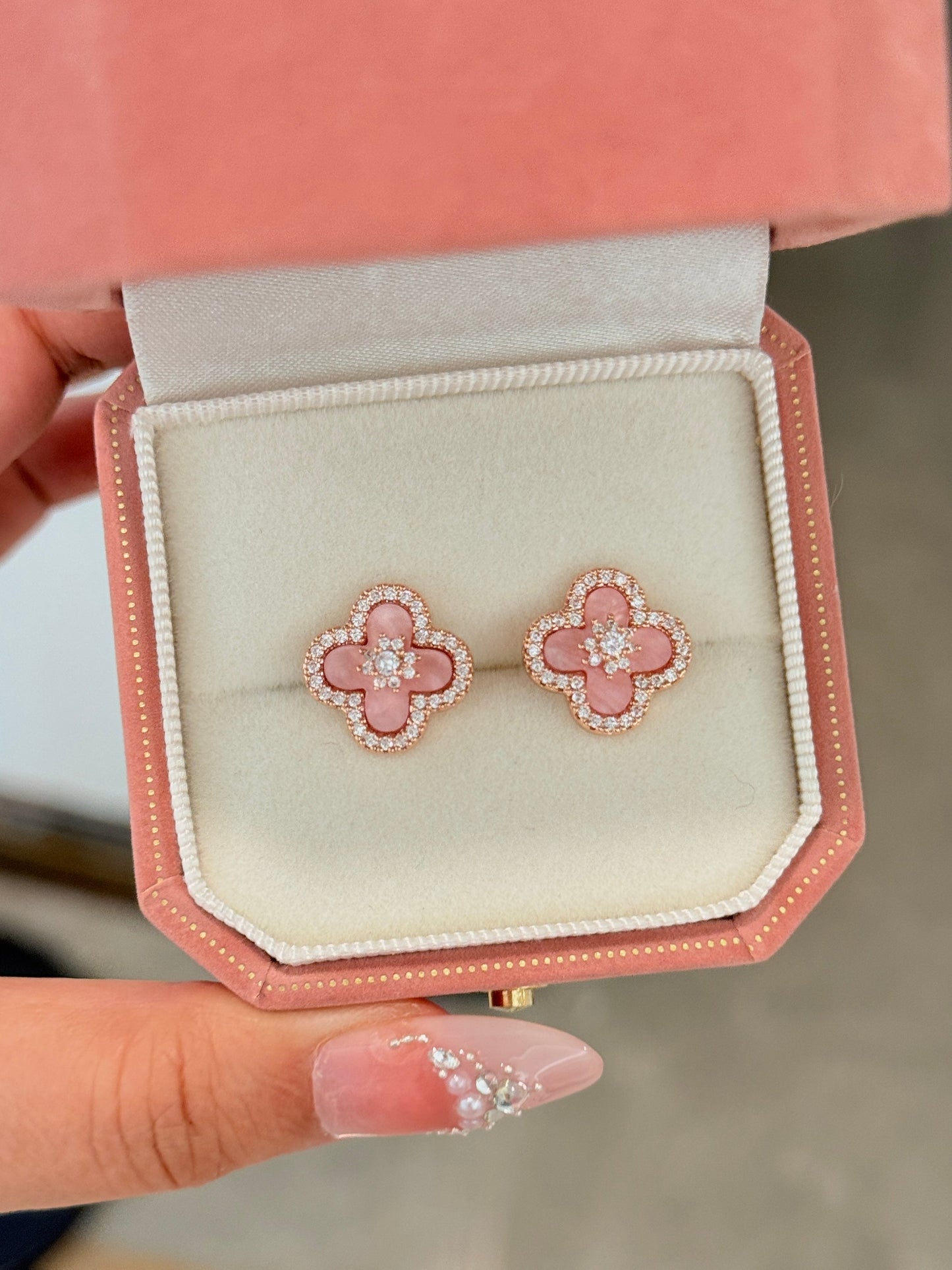 Sakura Cleef Necklace